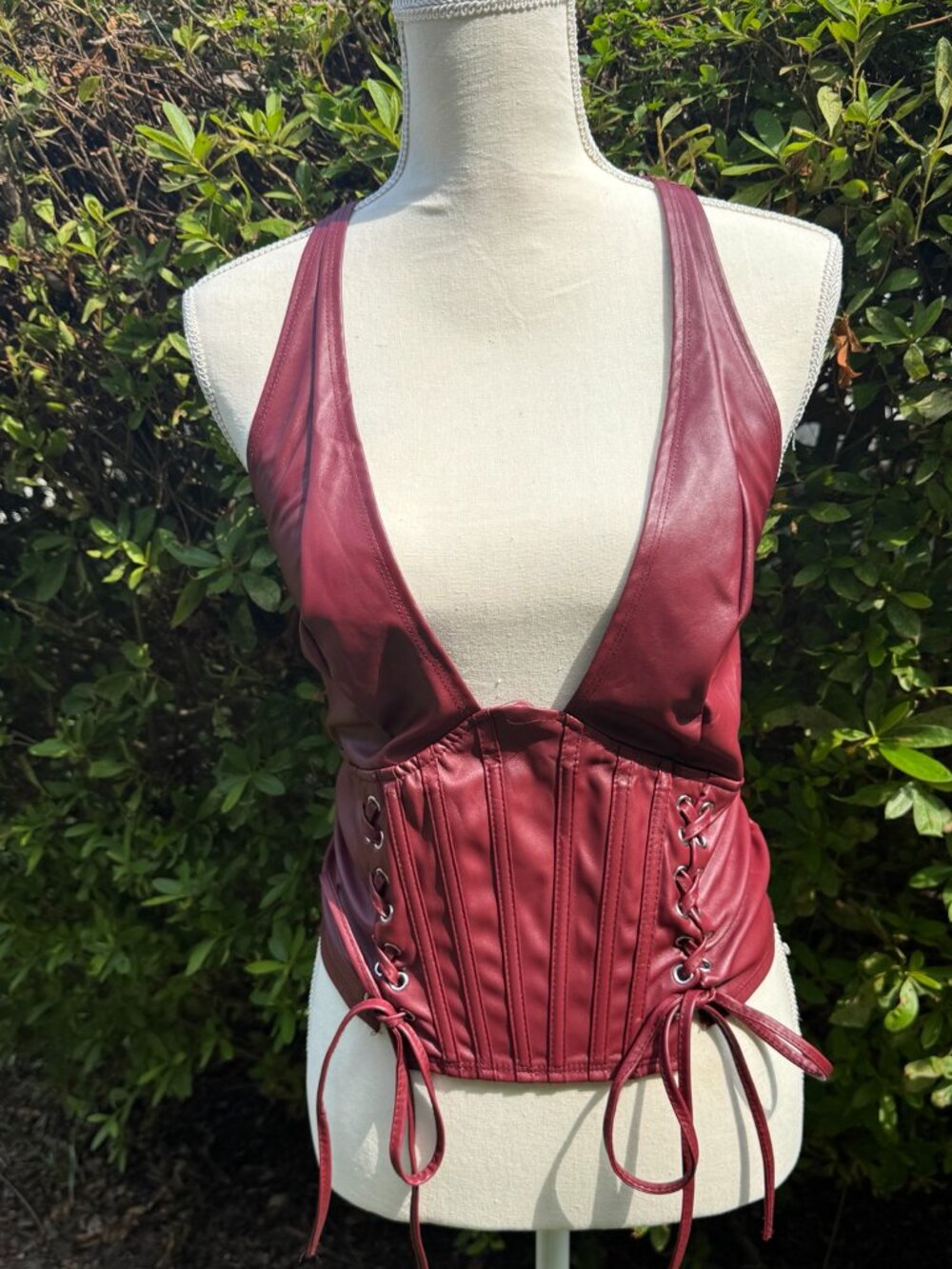 Women's 2XL Burgundy Faux Leather Corset Halter Top Lace Up - Picture 4 of 6